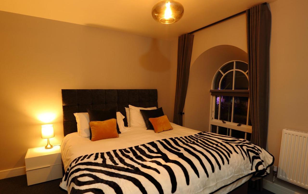 The Poppy Fields Abode Apartment Rhyl Exterior photo